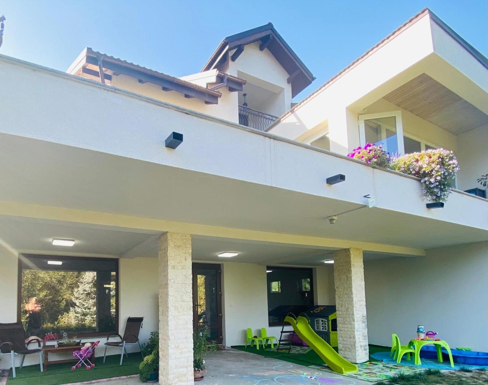 Rapsodia Pension Suceava Exterior photo