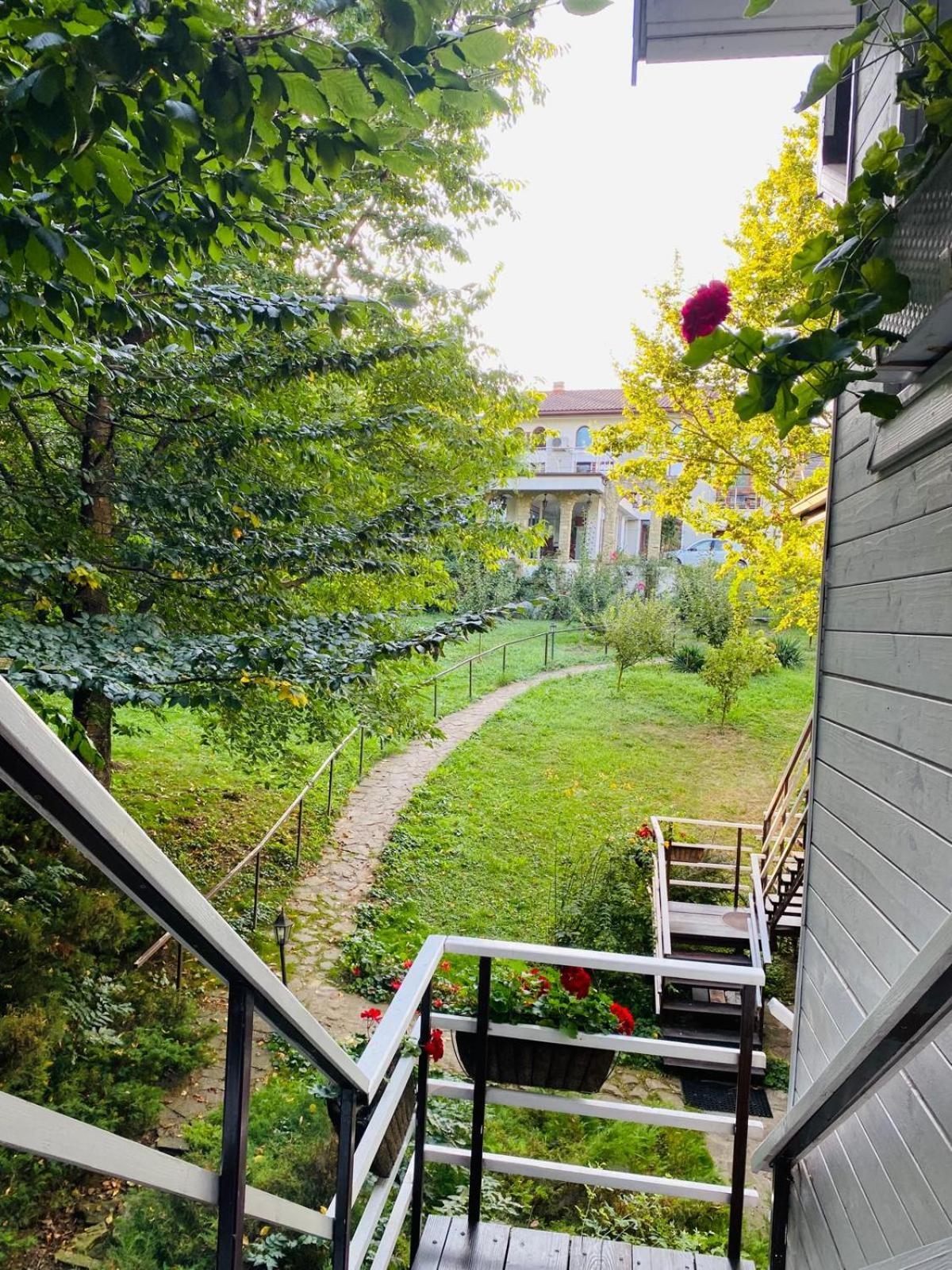 Rapsodia Pension Suceava Exterior photo